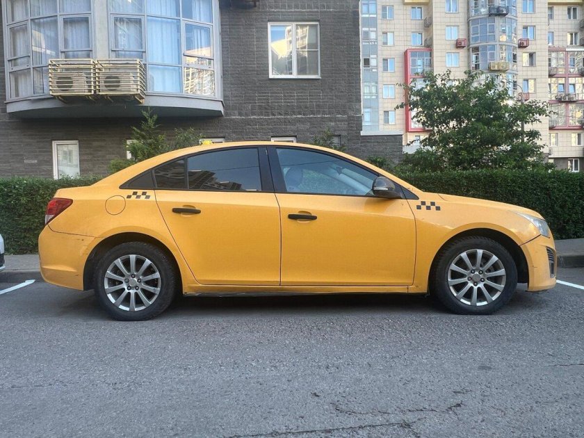 Шевроле круз желтый