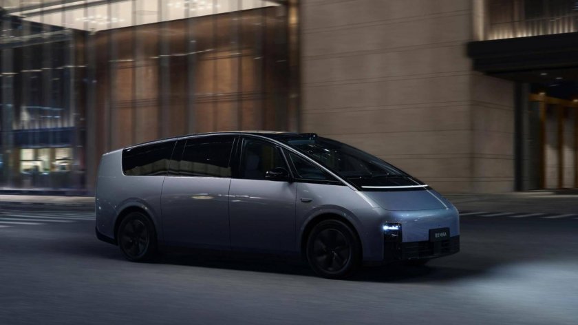 Электрический минивэн