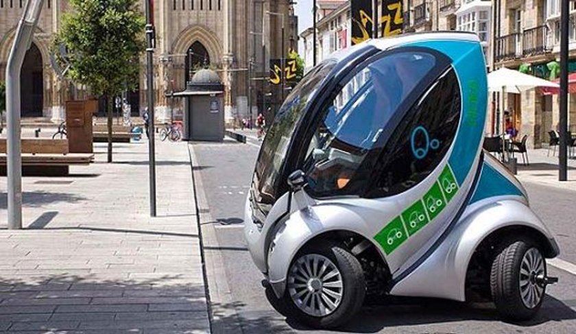 Маленький электромобиль