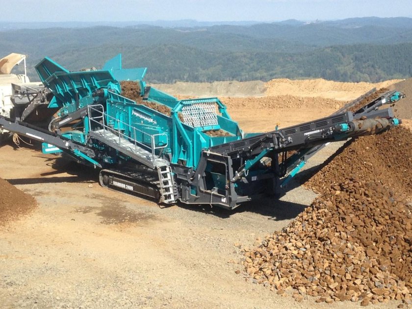 Powerscreen Warrior 2400