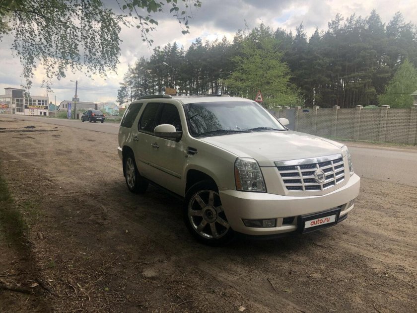 Кадиллак эскалейд 2011