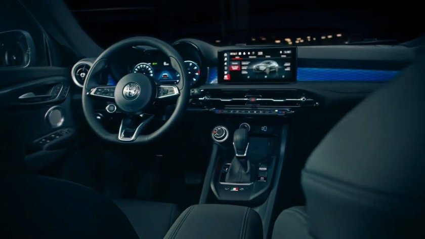 Альфа Ромео Тонале 2022