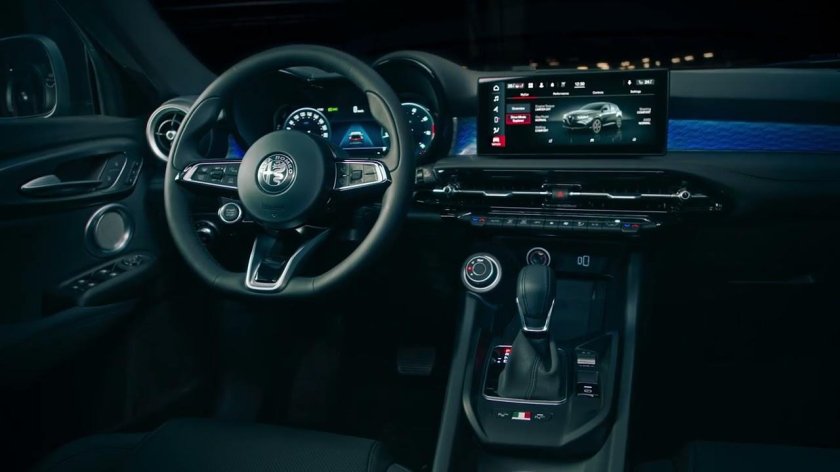 Альфа Ромео Тонале 2022