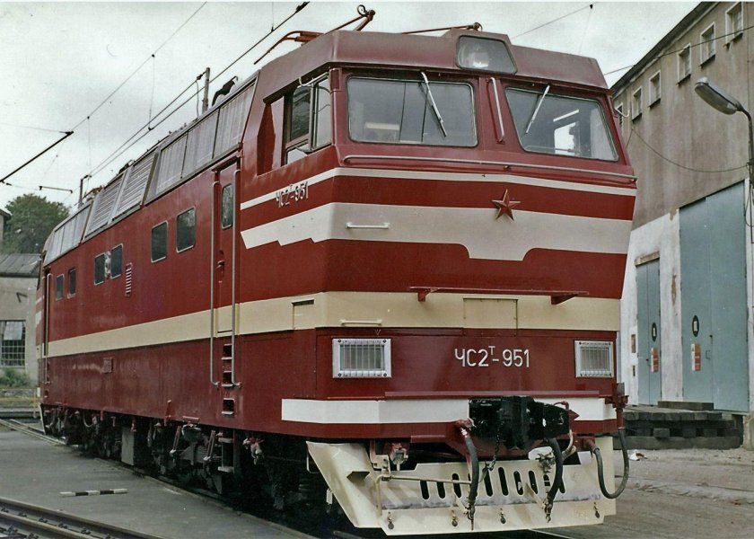 Локомотив электровоз чс2т