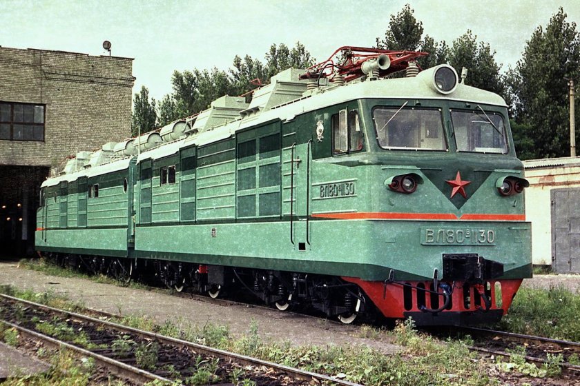 Электровоз вл80с 1129