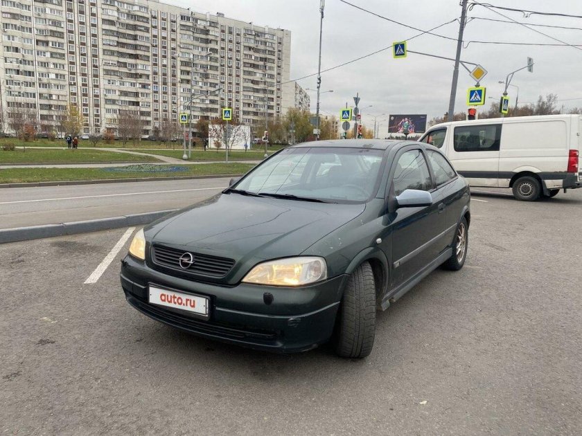 Опель Астра 1999 года
