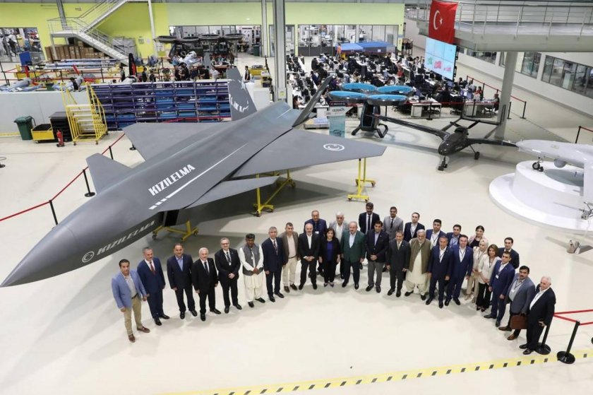 Турецкий беспилотник bayraktar