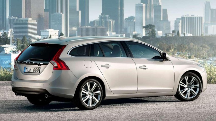 Вольво в 60 универсал