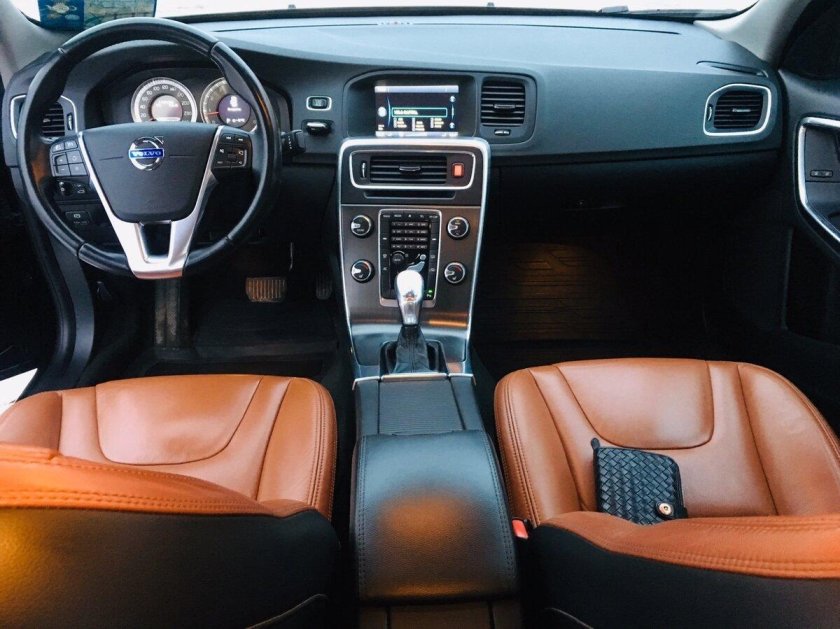 Вольво s60 салон