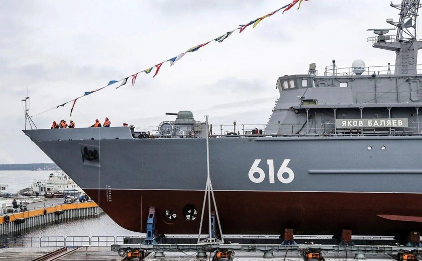 Тральщик 12700 александрит