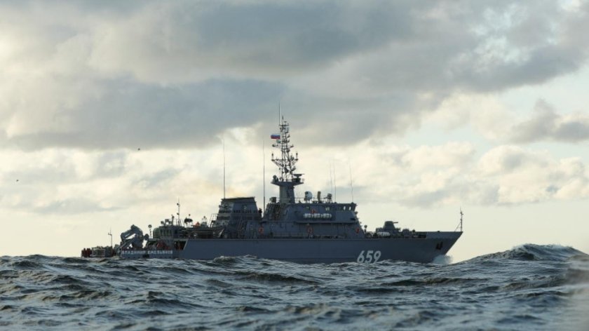 Тральщик Владимир Емельянов