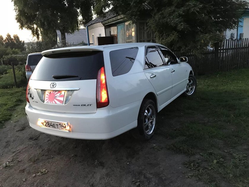 Toyota Mark Blit универсал