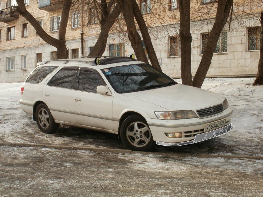 Тойота Марк 2 Qualis