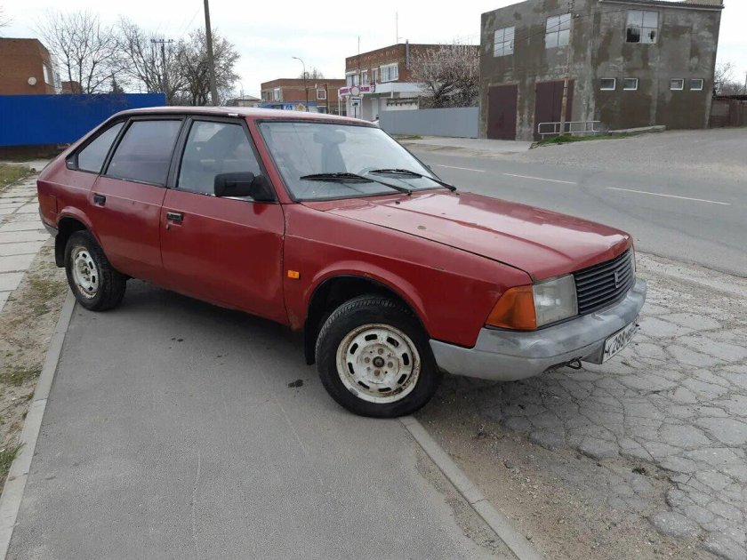 Москвич 2141 красный