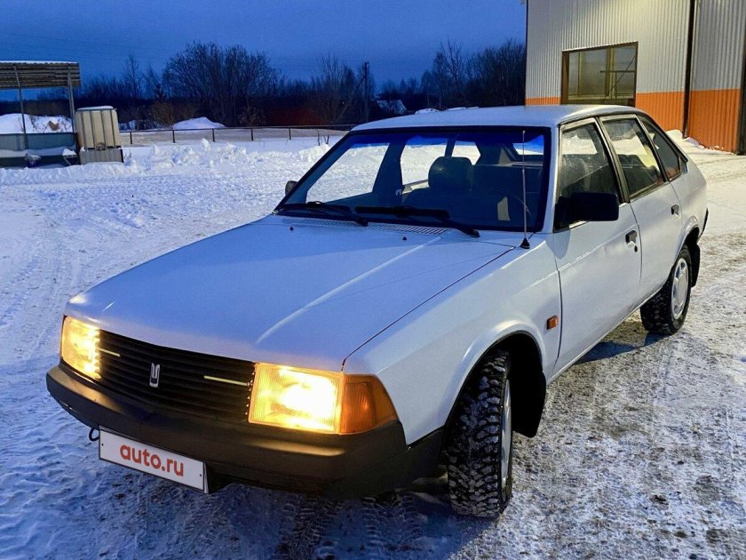 Машина москвич 2141