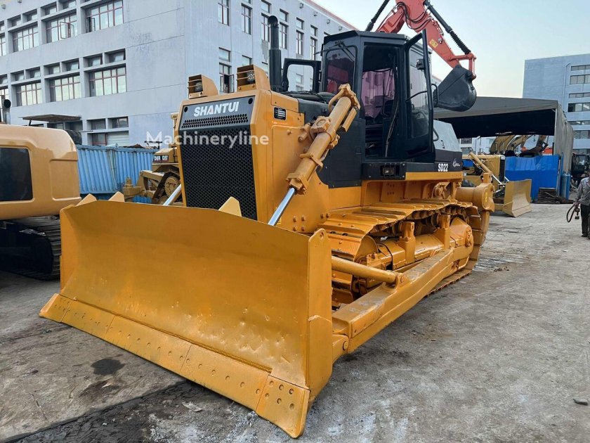Бульдозер shantui