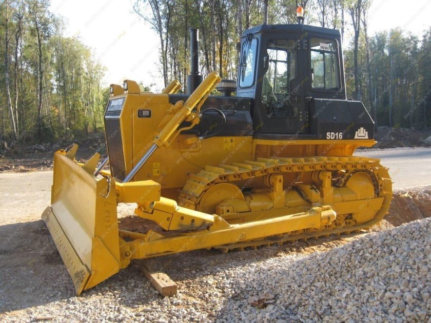 Бульдозер Shantui sd16