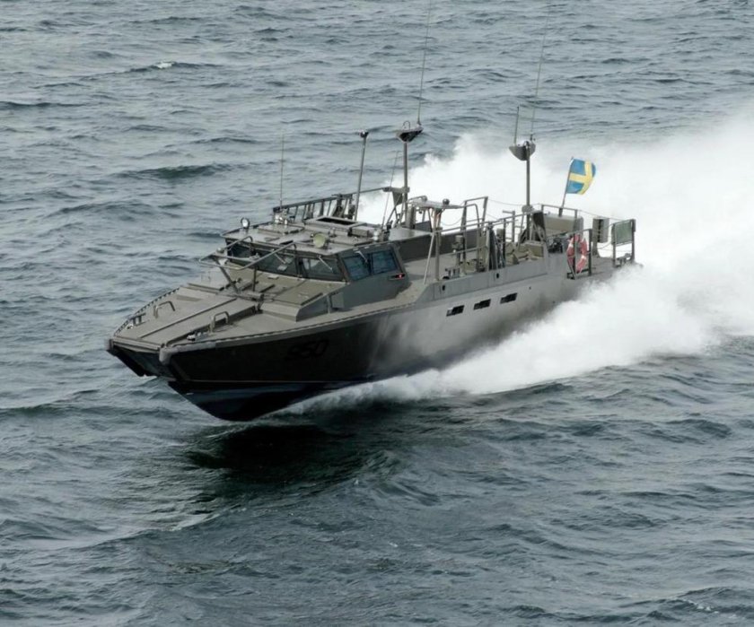 Шведский штурмовой катер cb90