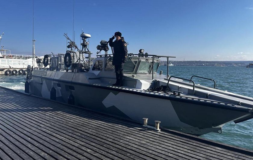 Десантный катер БК-16