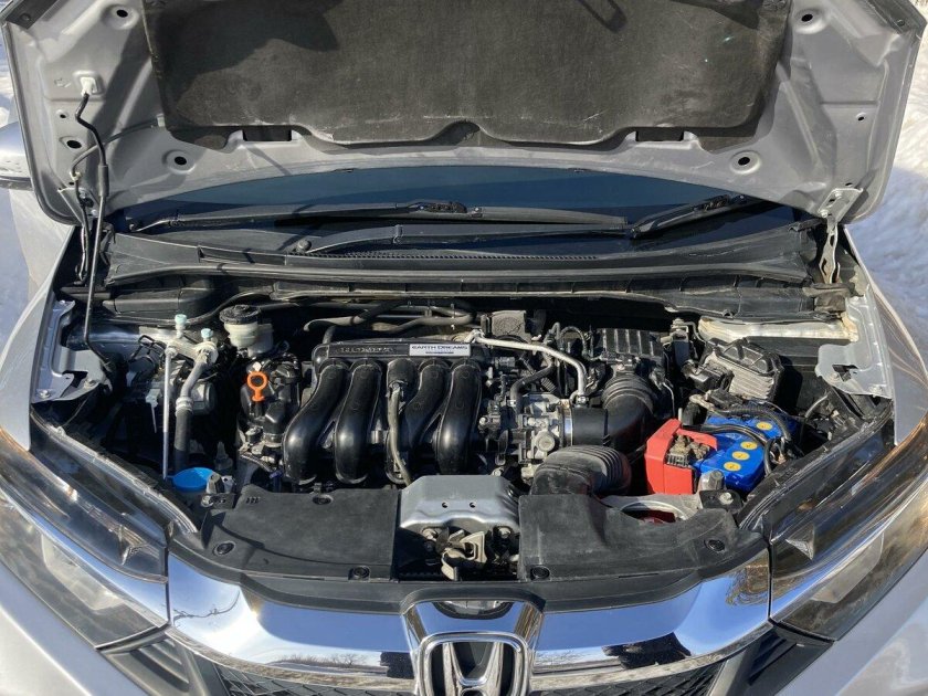 Хонда фит 2008 под капотом