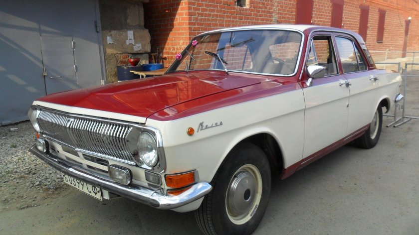 Волга ГАЗ 24 двухцветная