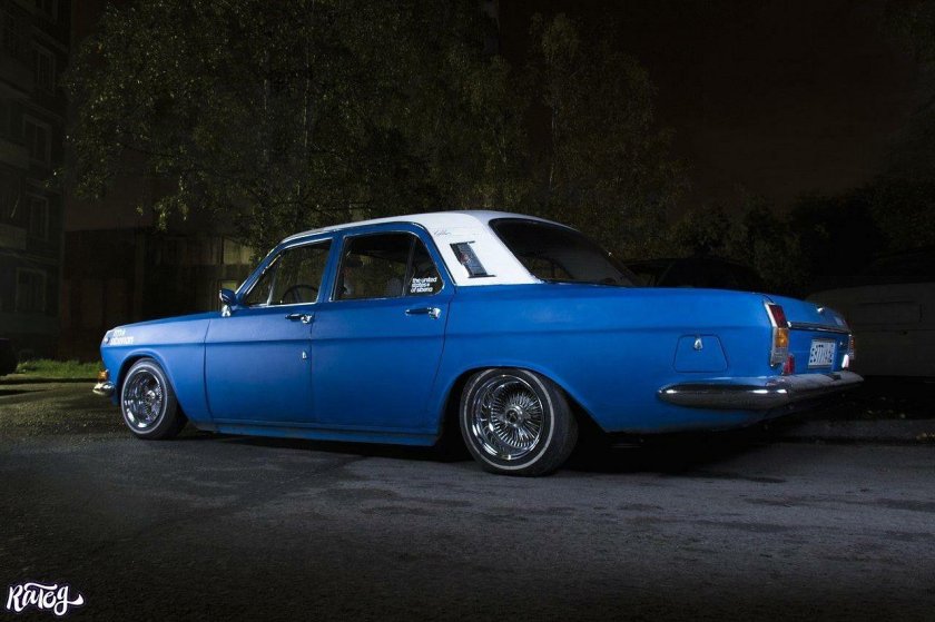 ГАЗ 24 Волга синяя