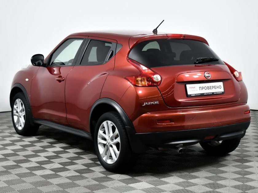 Ниссан жук 2012