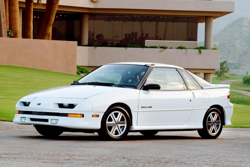 Шевроле Гео шторм 1990