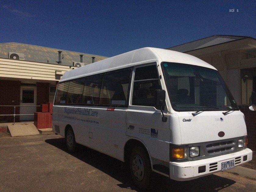 Азия Комби автобус