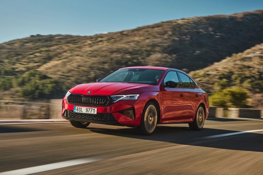 Skoda octavia rs 2025