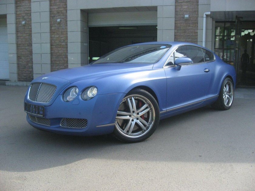 Бентли Континенталь голубая