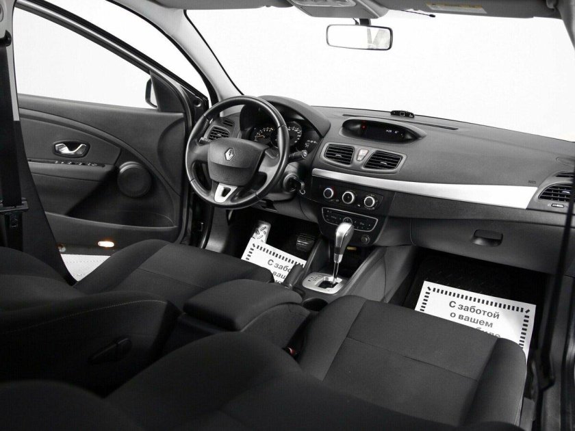 Рено Меган 2011