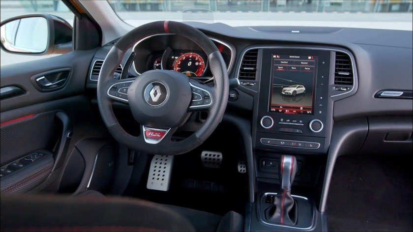 Рено Меган 2018 салон