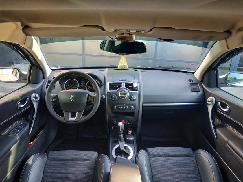 Рено Меган 2 салон