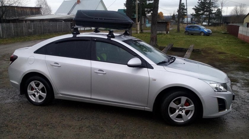 Шевроле Круз багажник