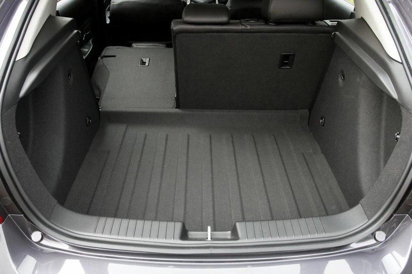 Chevrolet Cruze хэтчбек багажник