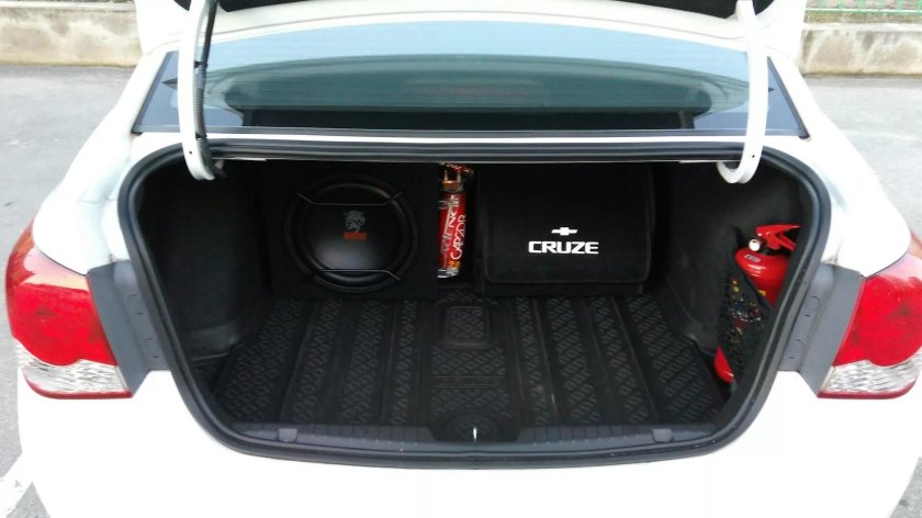 Багажник Шевроле Круз седан