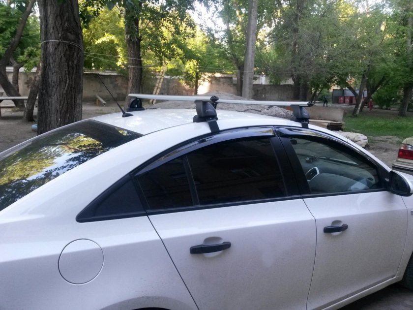 Багажник Lux на Chevrolet Cruze