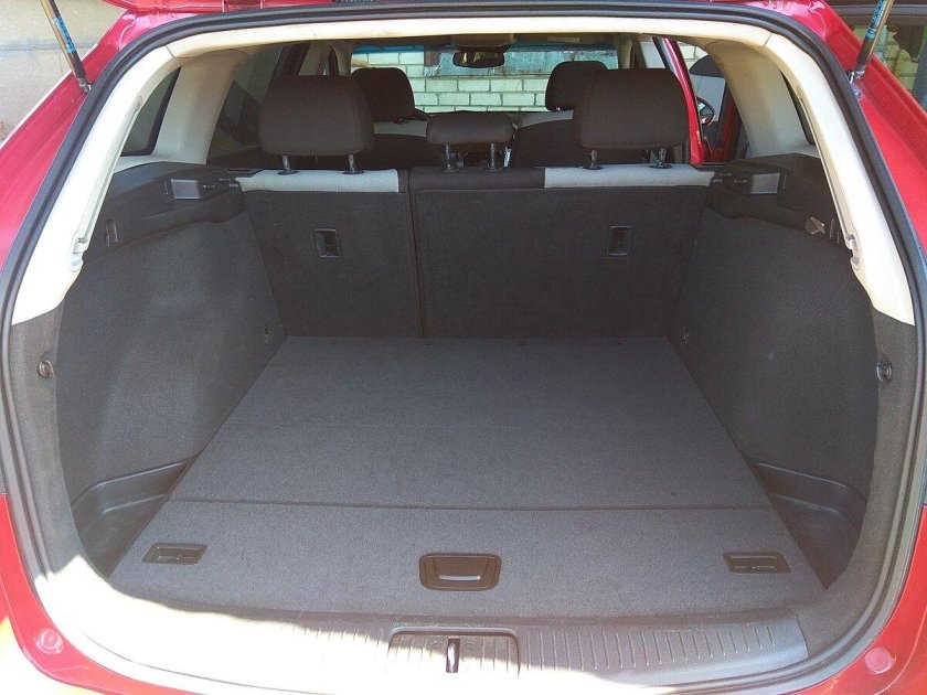 Шевроле Круз универсал багажник