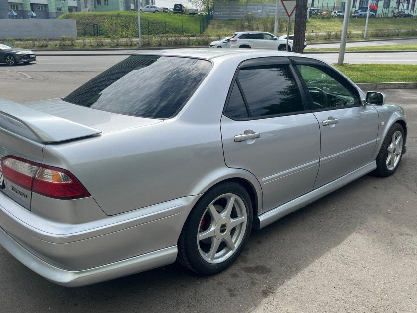 Honda accord 6 2000