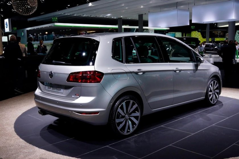 Фольксваген Спортсван