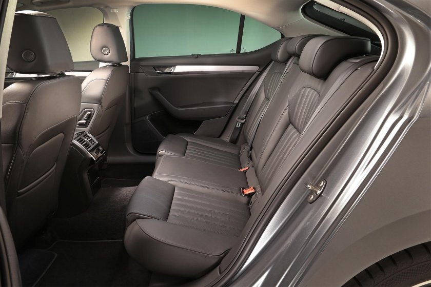 Шкода Суперб 3 салон