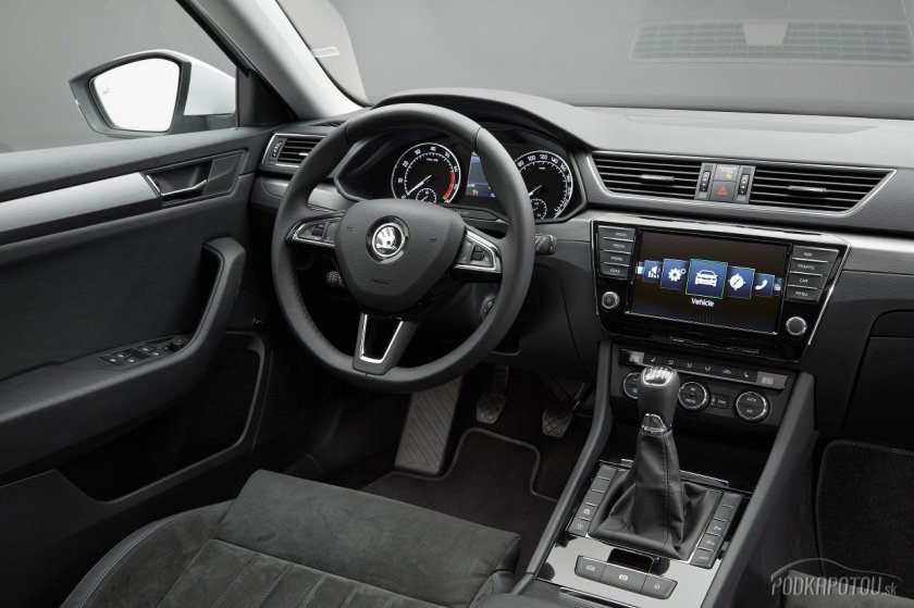 Skoda Superb 2016 салон