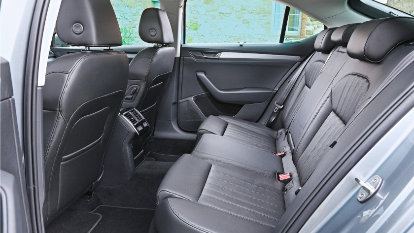 Шкода Суперб 3 салон