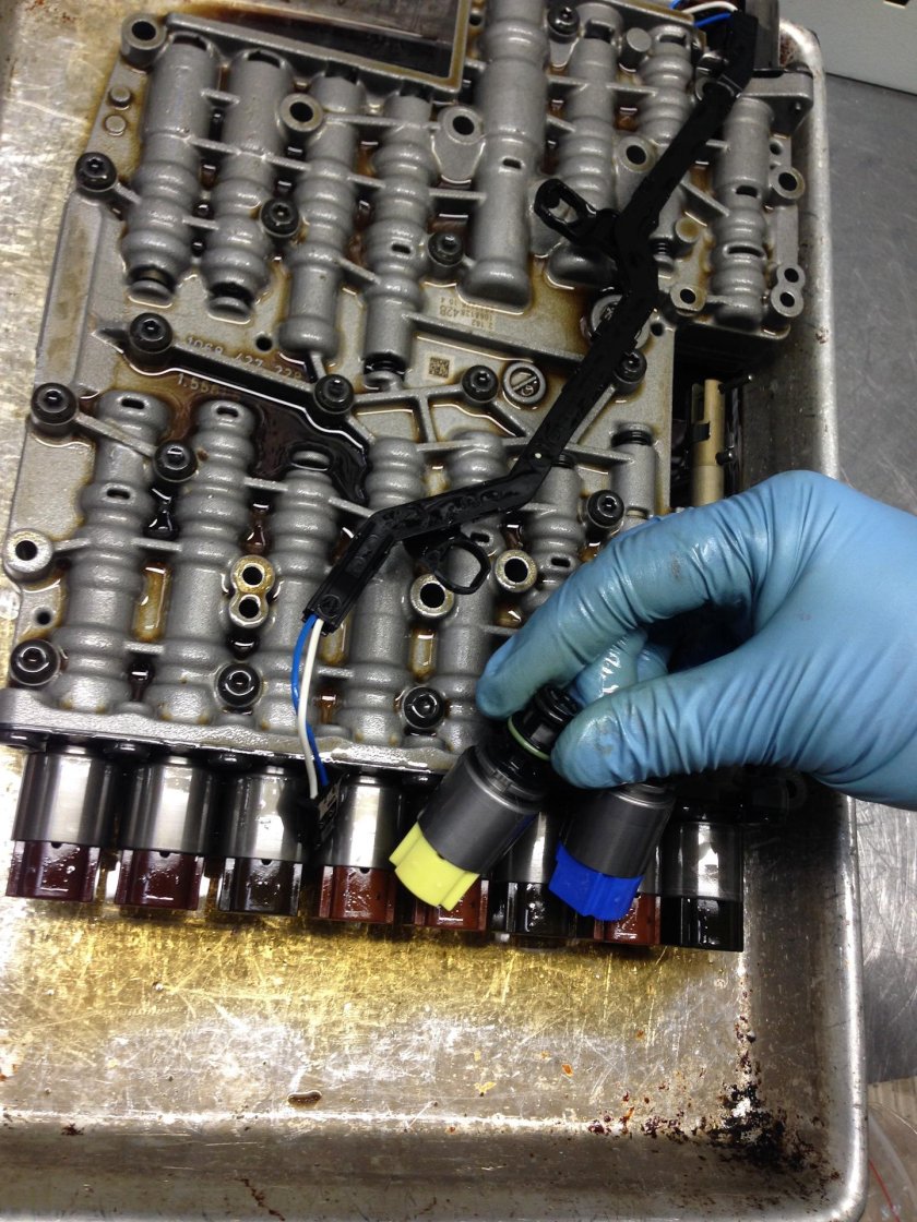 Jaguar x-Type 2001 масло в АКПП