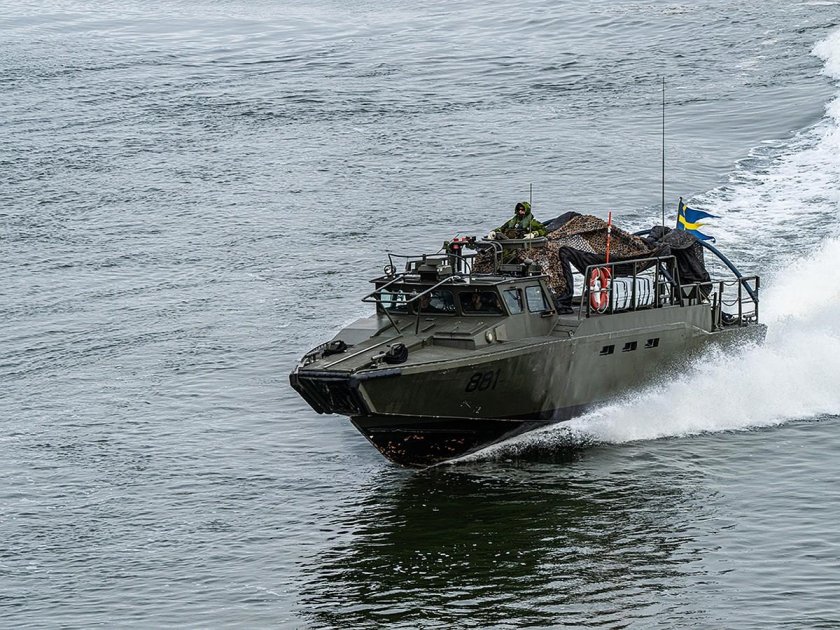 Шведский штурмовой катер cb90