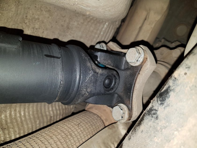 Кардан Рено Дастер 2.0