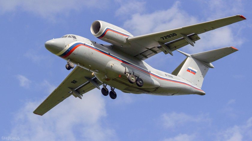 Самолет Чебурашка АН 72