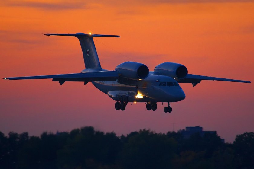 АН 72 Чебурашка