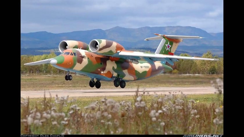 Самолет чебурашка ан 72